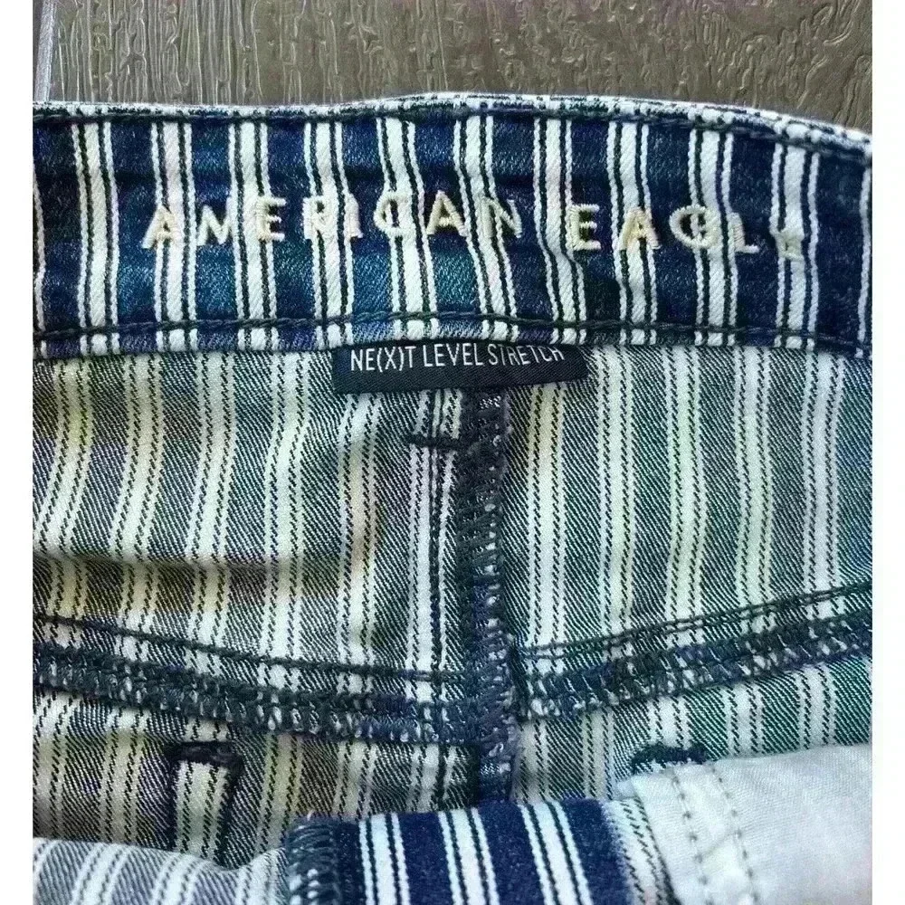 American Eagle Outfitters nice preowned
